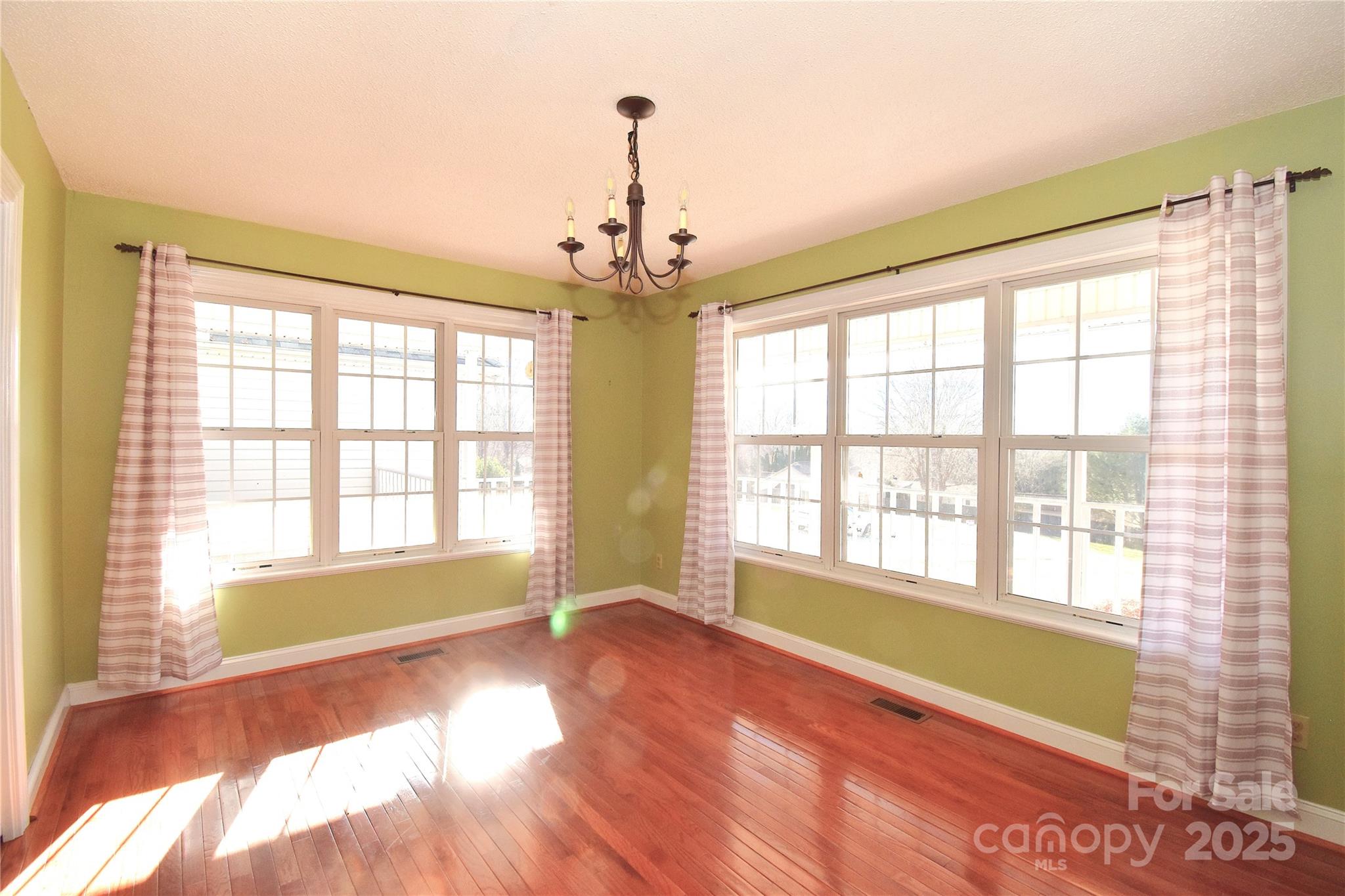 233 Ledbetter Road Arden NC 28704