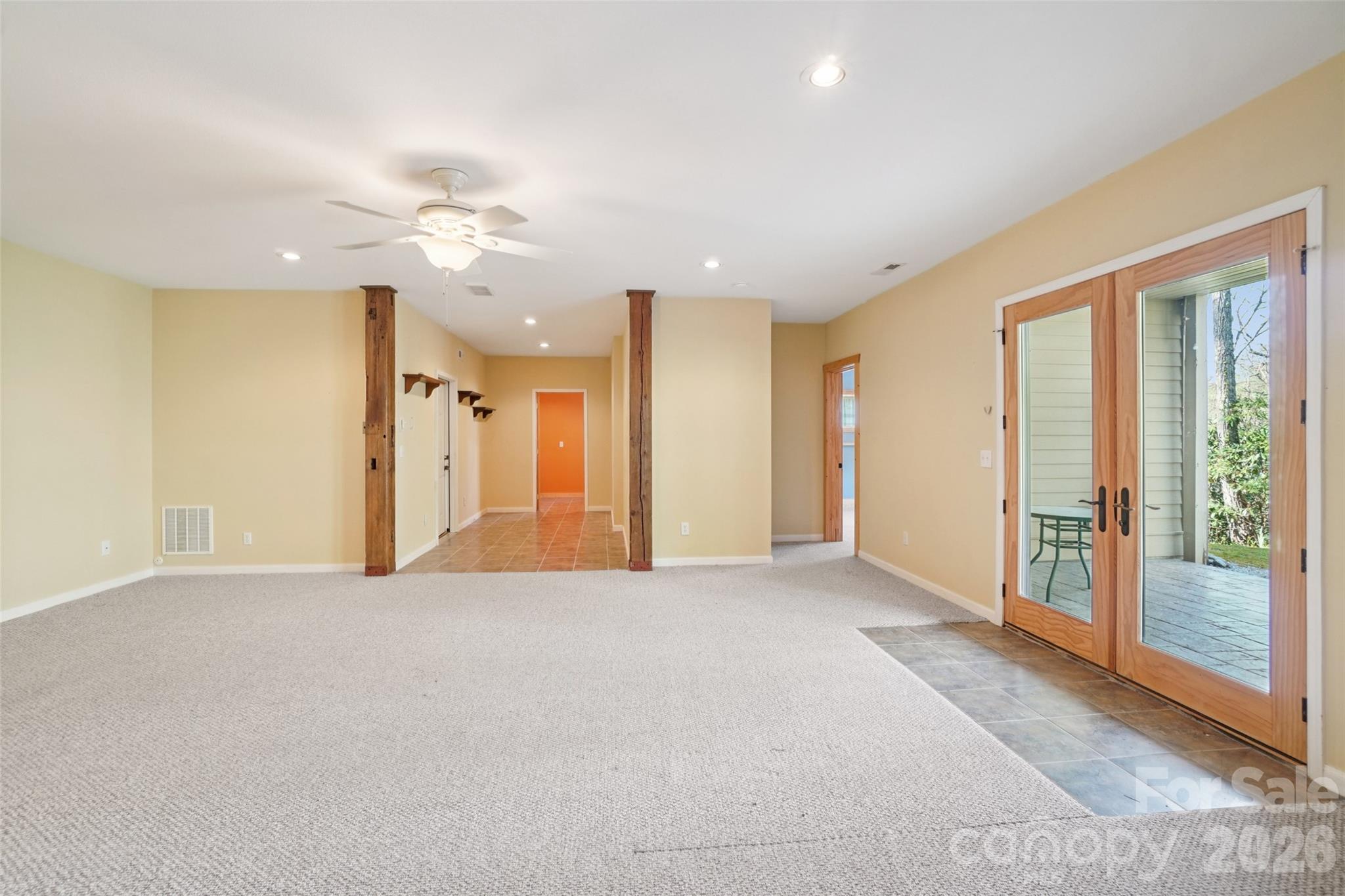 2320 Evans Road Hendersonville NC 28739