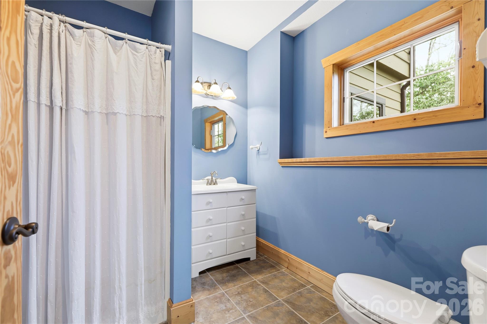 2320 Evans Road Hendersonville NC 28739