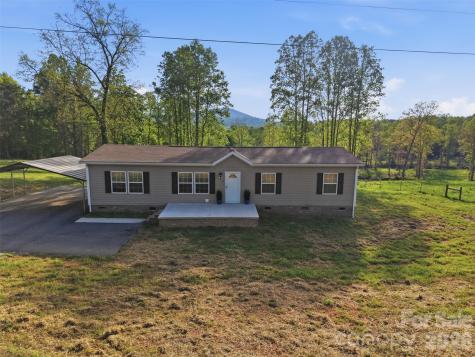 3958 Sulphur Springs Road Hiddenite NC 28636