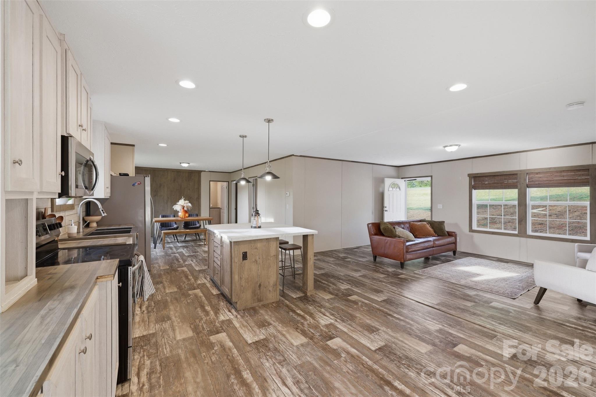 3958 Sulphur Springs Road Hiddenite NC 28636