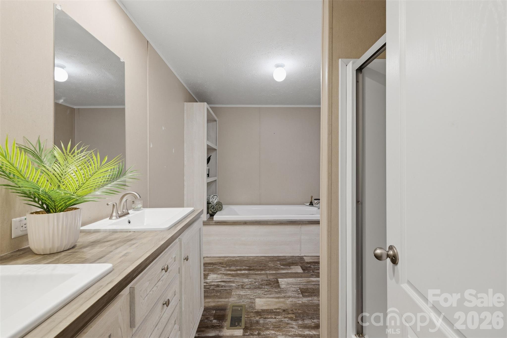 3958 Sulphur Springs Road Hiddenite NC 28636