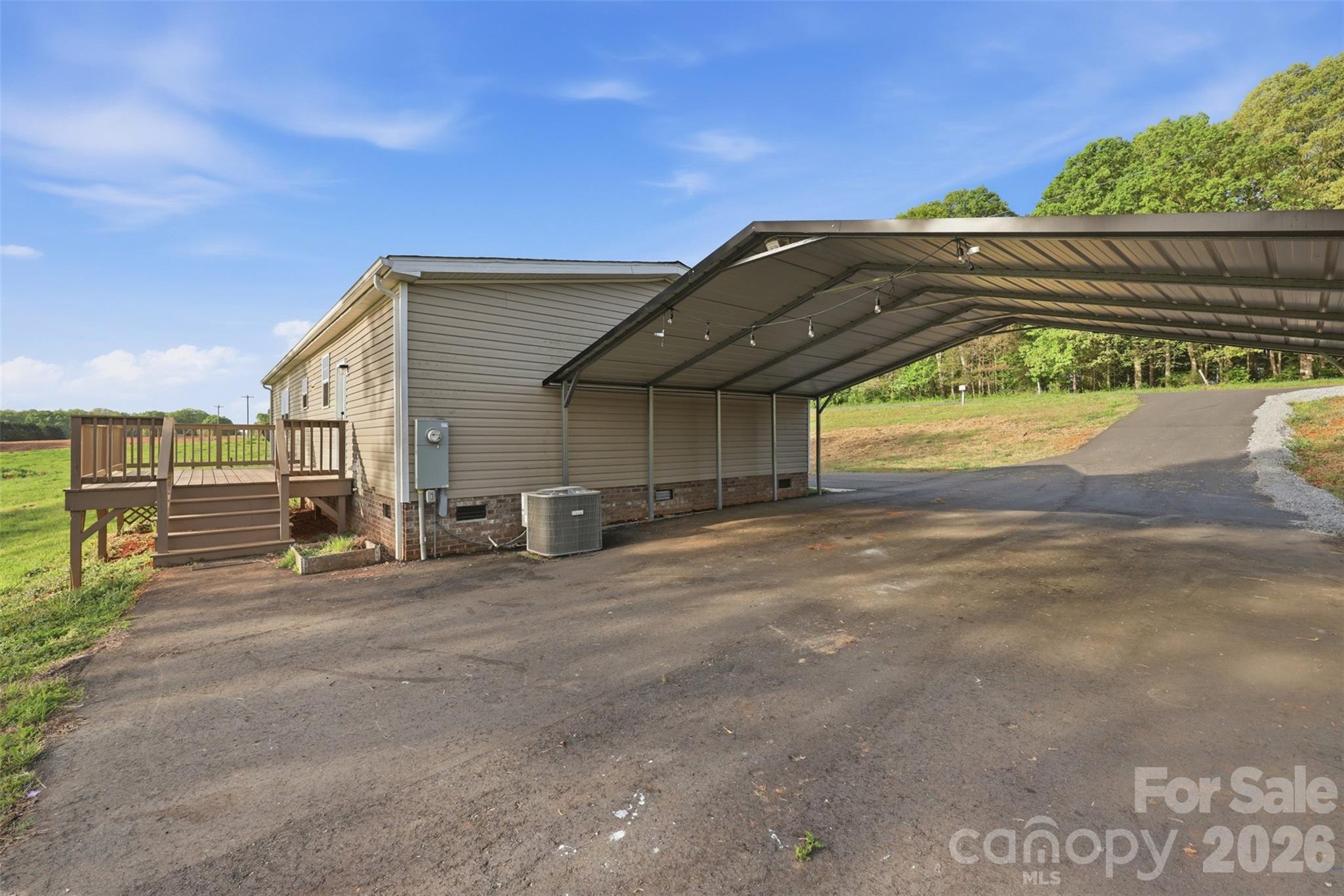 3958 Sulphur Springs Road Hiddenite NC 28636
