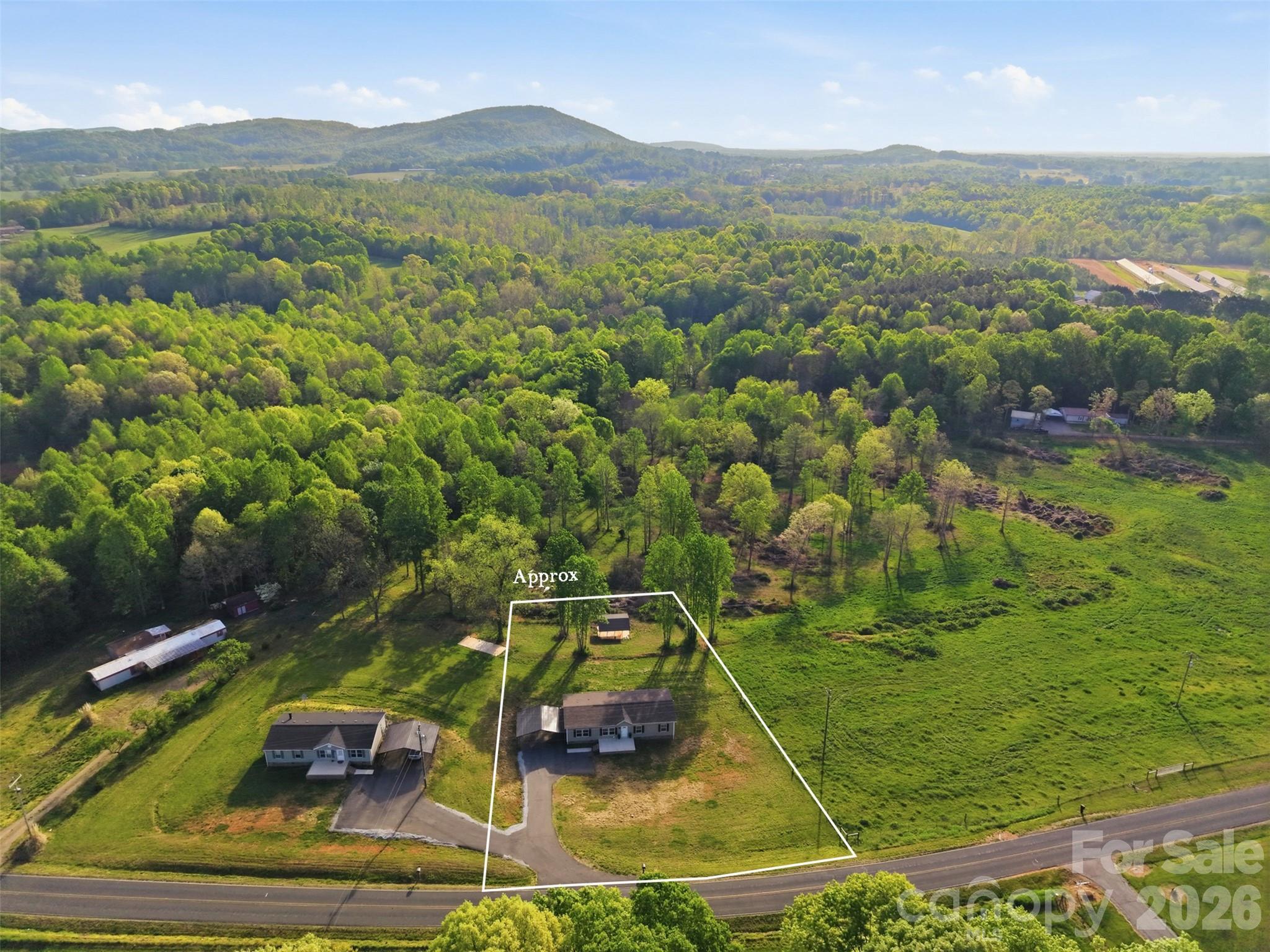 3958 Sulphur Springs Road Hiddenite NC 28636