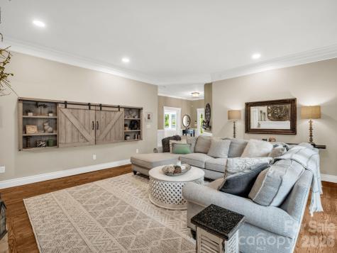 100 Perry Place Hendersonville NC 28739