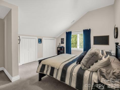 100 Perry Place Hendersonville NC 28739