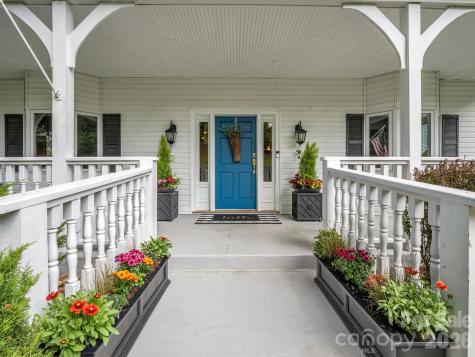 100 Perry Place Hendersonville NC 28739