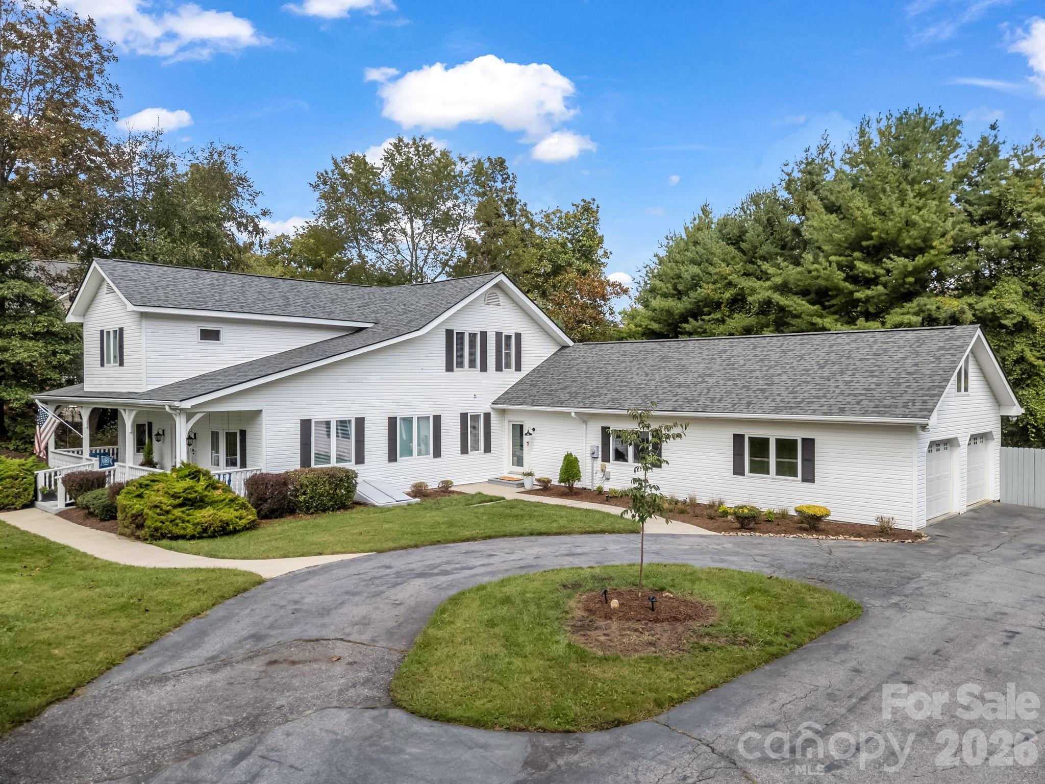 100 Perry Place Hendersonville NC 28739