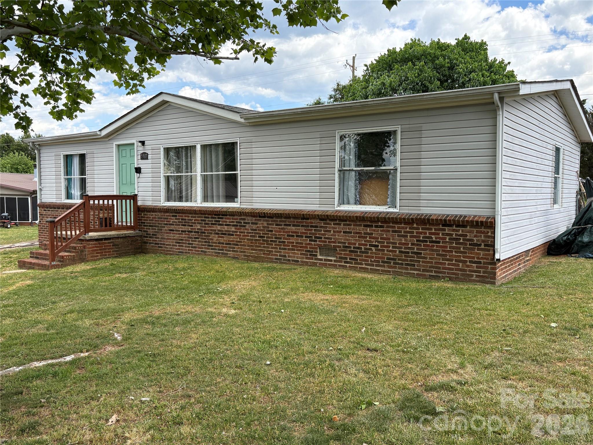 5507 Sandy Creek Court Newton NC 28658
