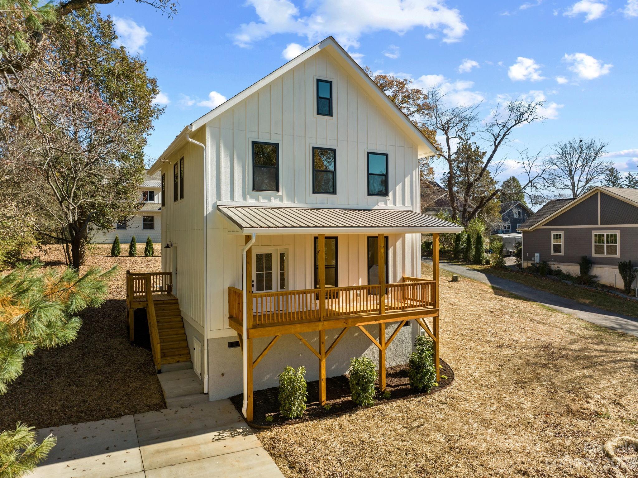 26 Crestview Street Asheville NC 28803