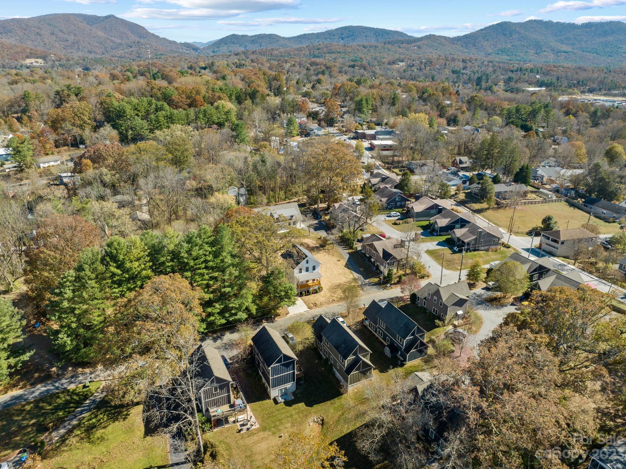 26 Crestview Street Asheville NC 28803