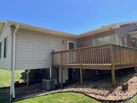 2303 Briarwood Street SW Lenoir NC 28645