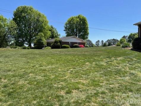 2303 Briarwood Street SW Lenoir NC 28645