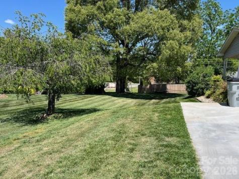 2303 Briarwood Street SW Lenoir NC 28645
