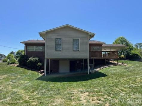 2303 Briarwood Street SW Lenoir NC 28645
