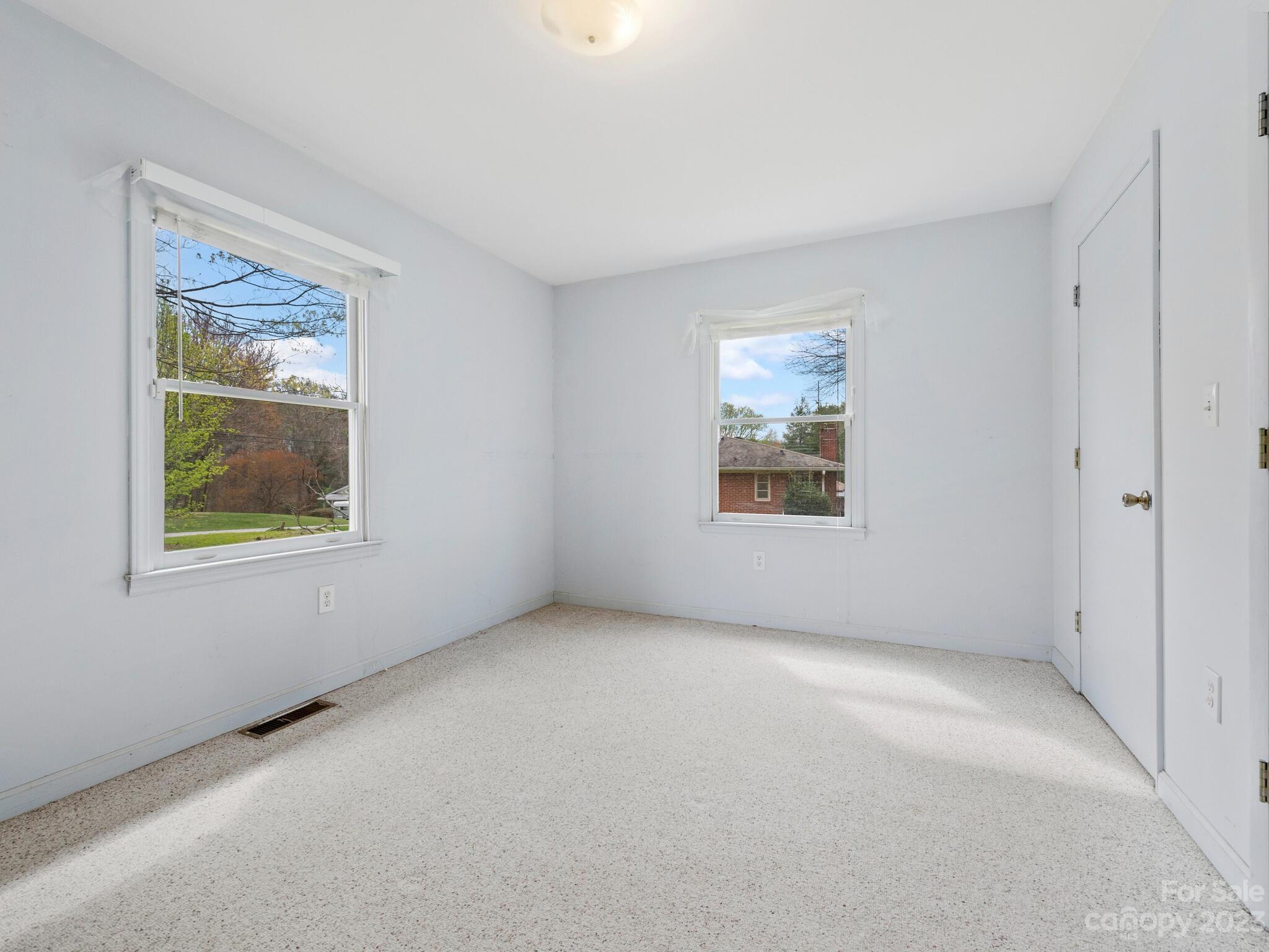 551 Asbury Road Candler NC 28715
