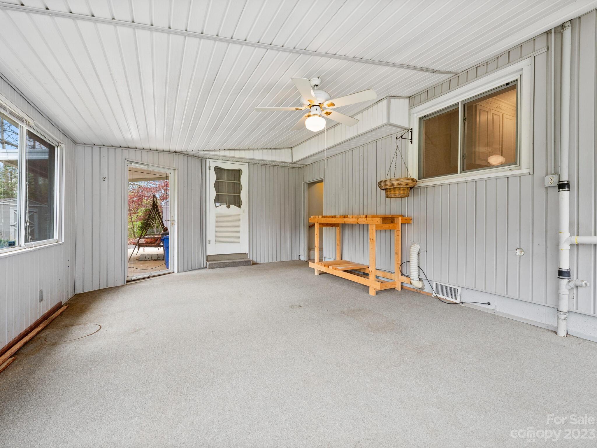 551 Asbury Road Candler NC 28715