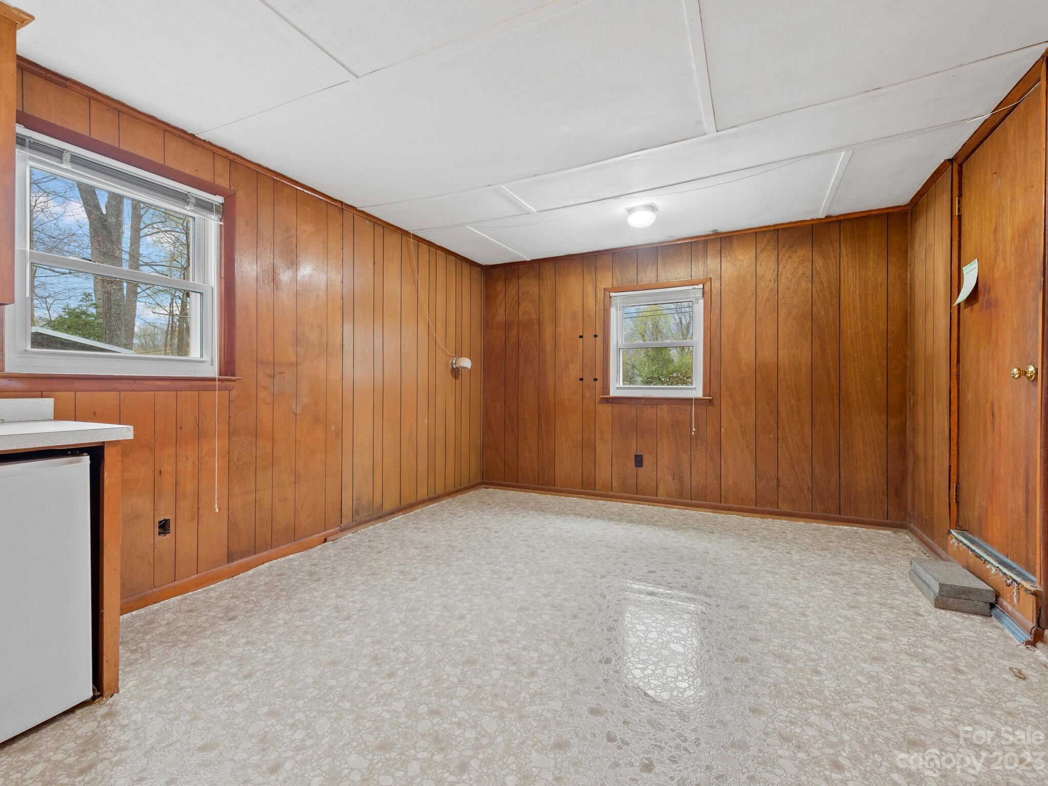 551 Asbury Road Candler NC 28715