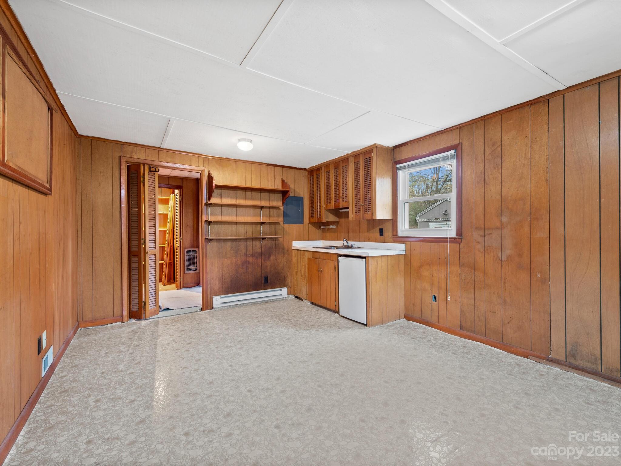551 Asbury Road Candler NC 28715
