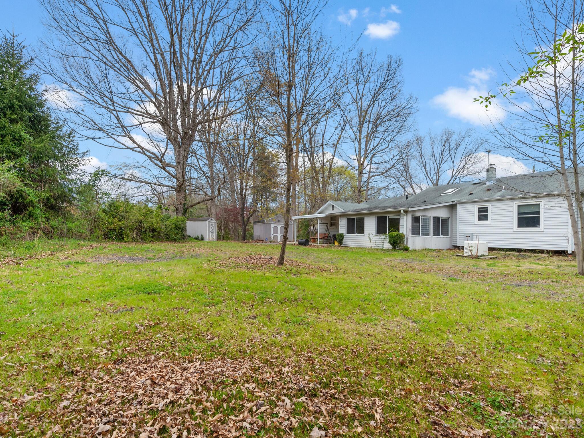 551 Asbury Road Candler NC 28715