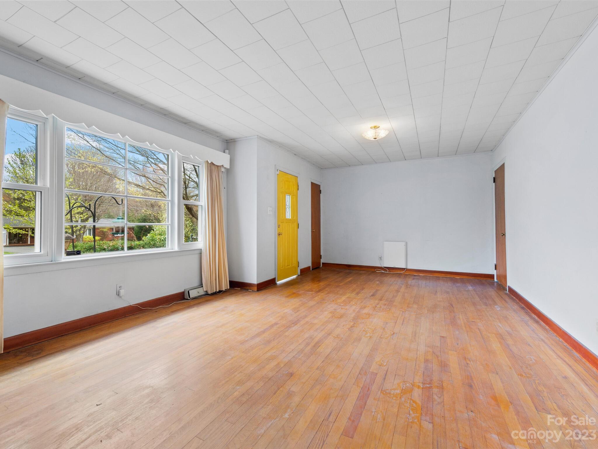 551 Asbury Road Candler NC 28715