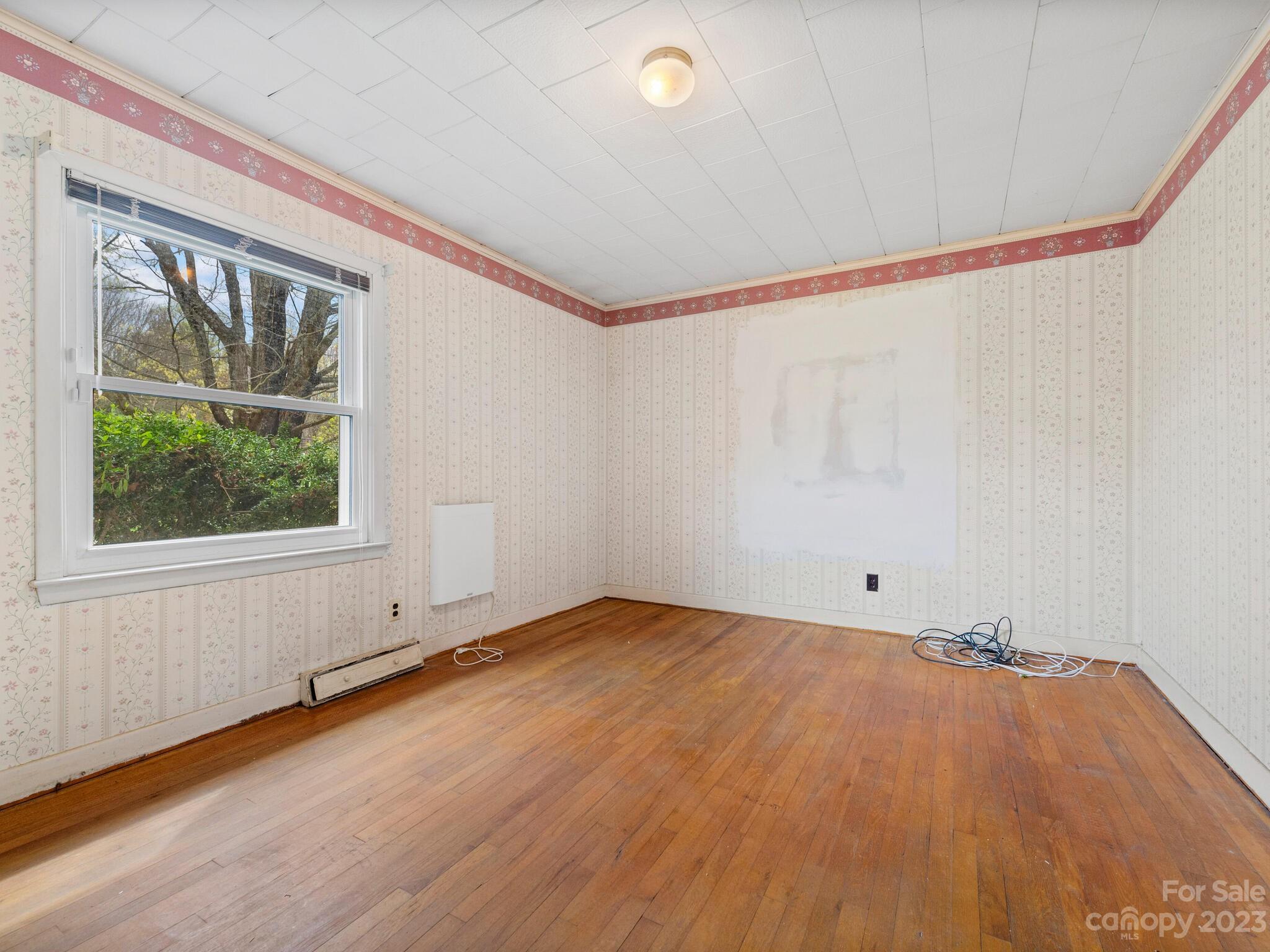 551 Asbury Road Candler NC 28715
