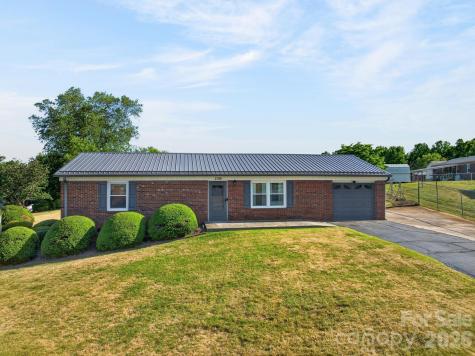 2104 Lamesa Court Lenoir NC 28645