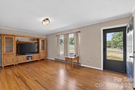 2104 Lamesa Court Lenoir NC 28645