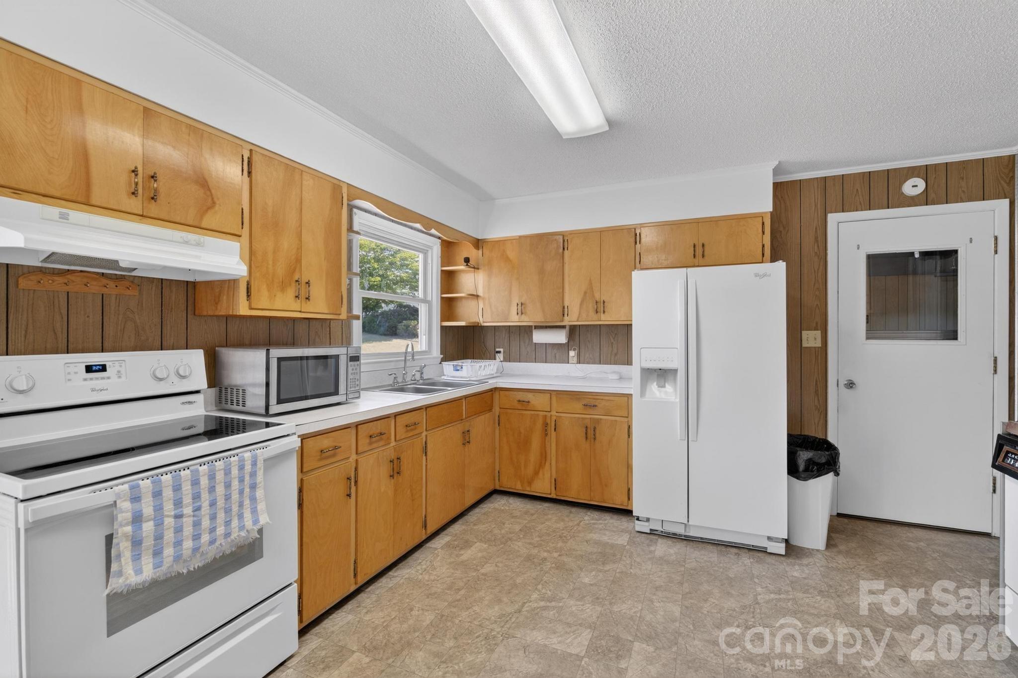 2104 Lamesa Court Lenoir NC 28645