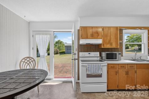2104 Lamesa Court Lenoir NC 28645