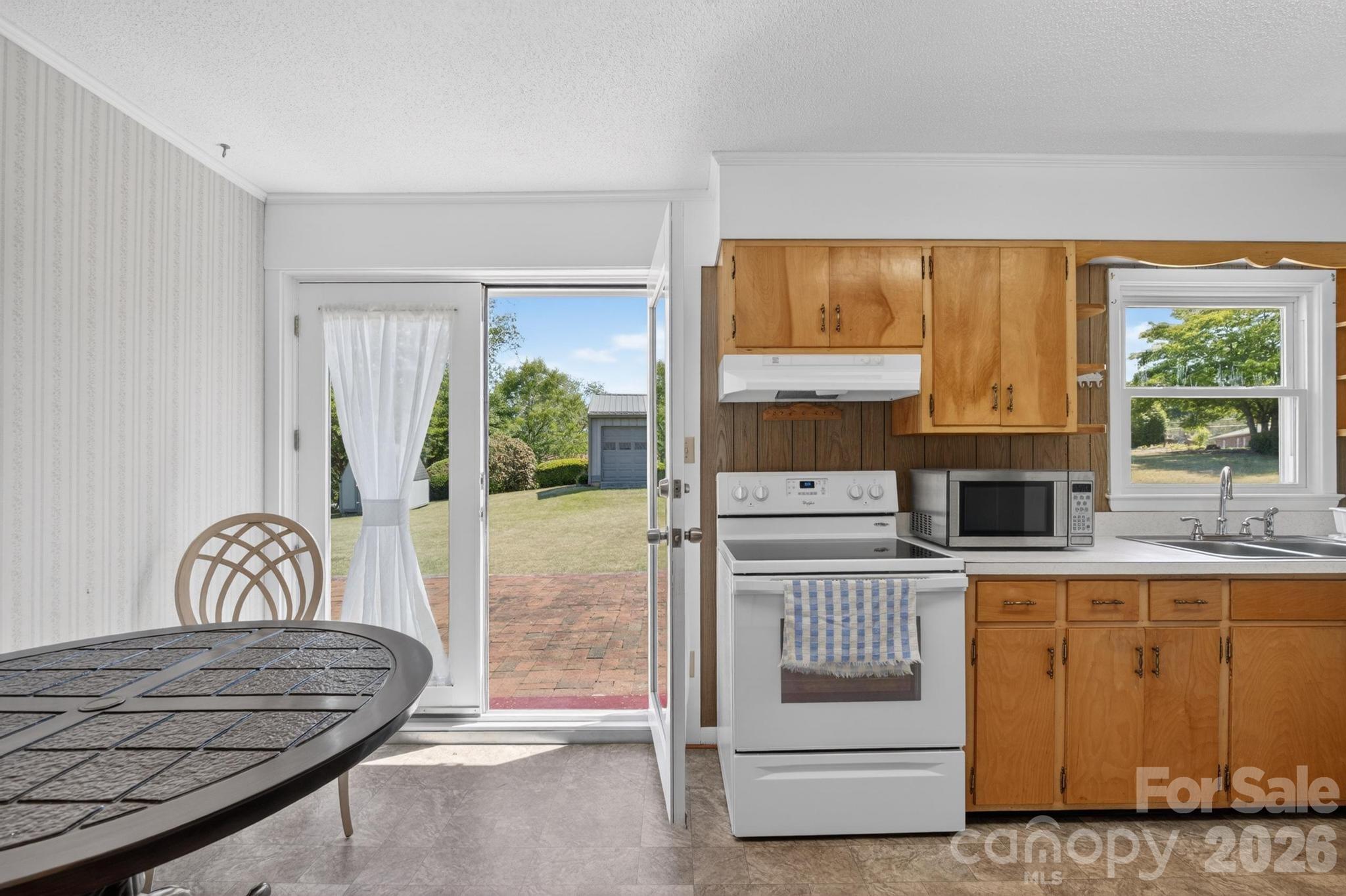 2104 Lamesa Court Lenoir NC 28645