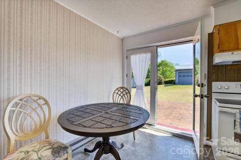 2104 Lamesa Court Lenoir NC 28645