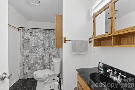 2104 Lamesa Court Lenoir NC 28645