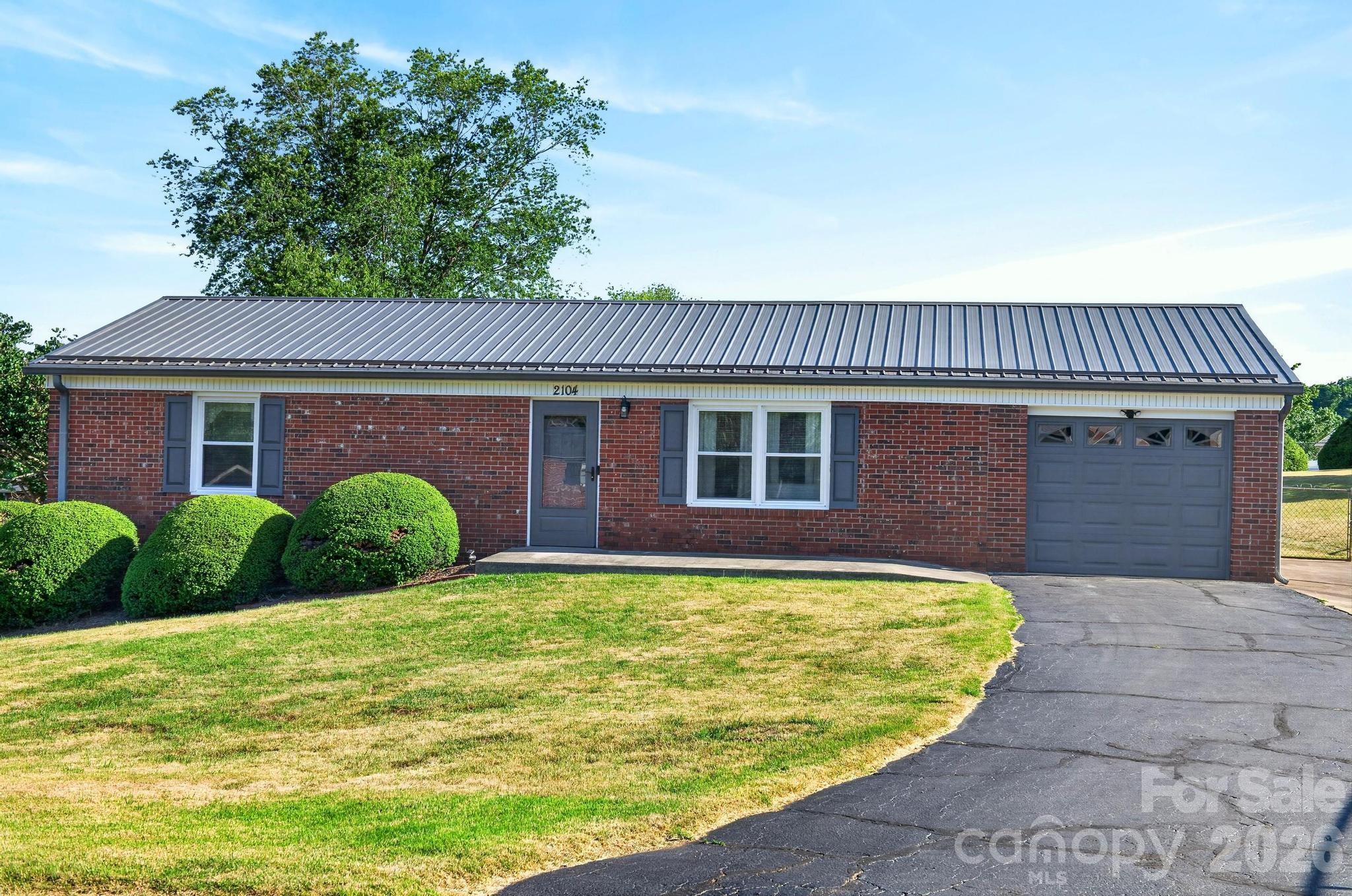 2104 Lamesa Court Lenoir NC 28645