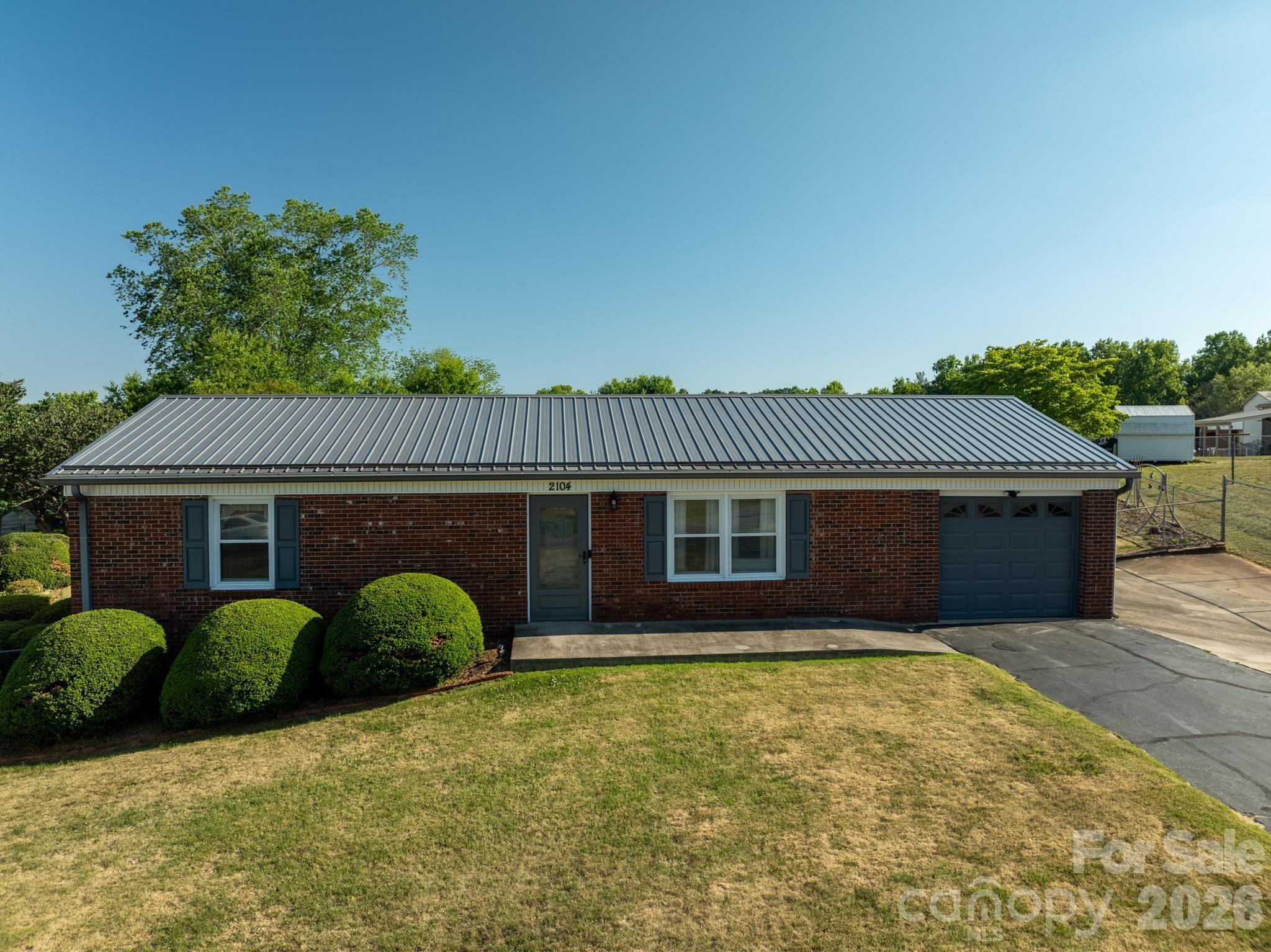 2104 Lamesa Court Lenoir NC 28645