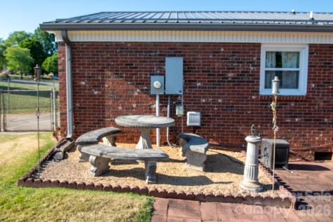 2104 Lamesa Court Lenoir NC 28645