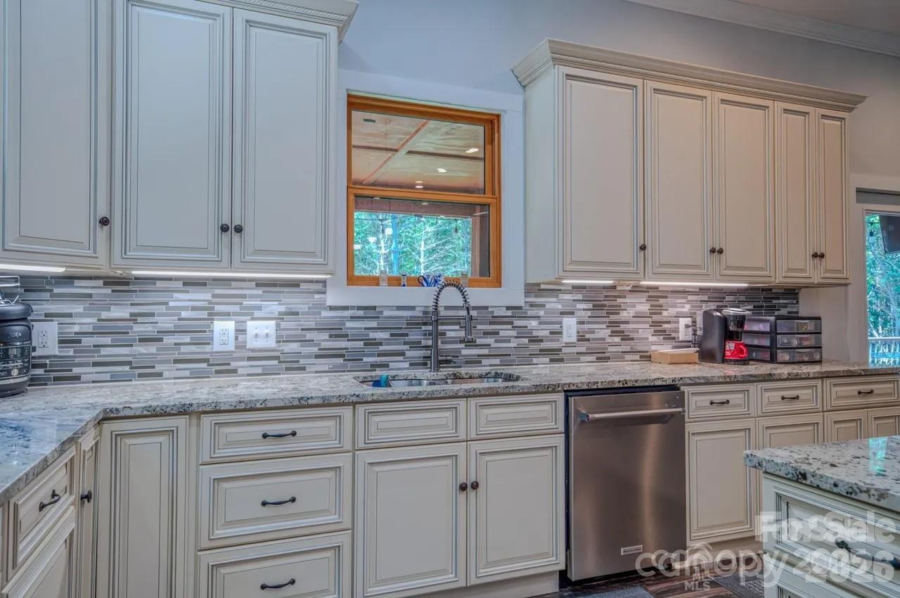 1416 Southpointe Drive Morganton NC 28655