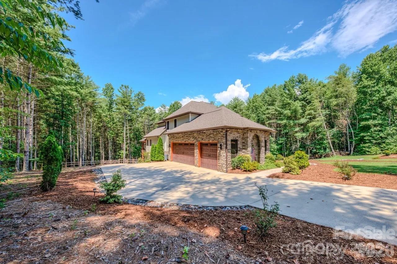 1416 Southpointe Drive Morganton NC 28655