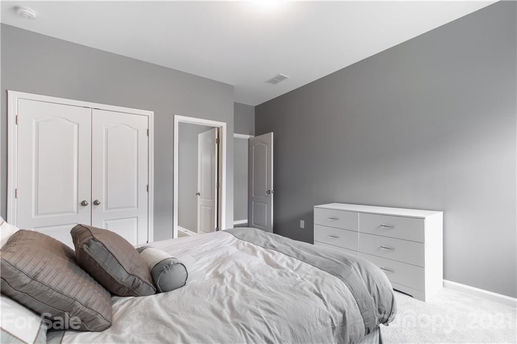 16331 Wavenly House Drive Charlotte NC 28273