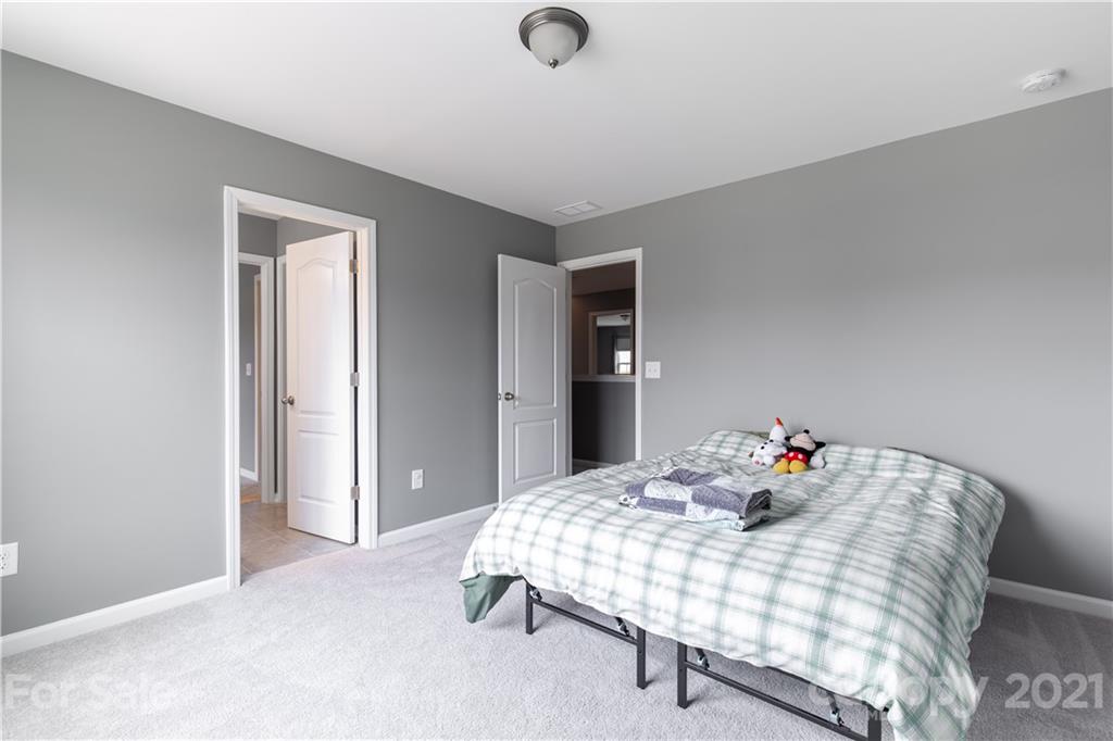 16331 Wavenly House Drive Charlotte NC 28273