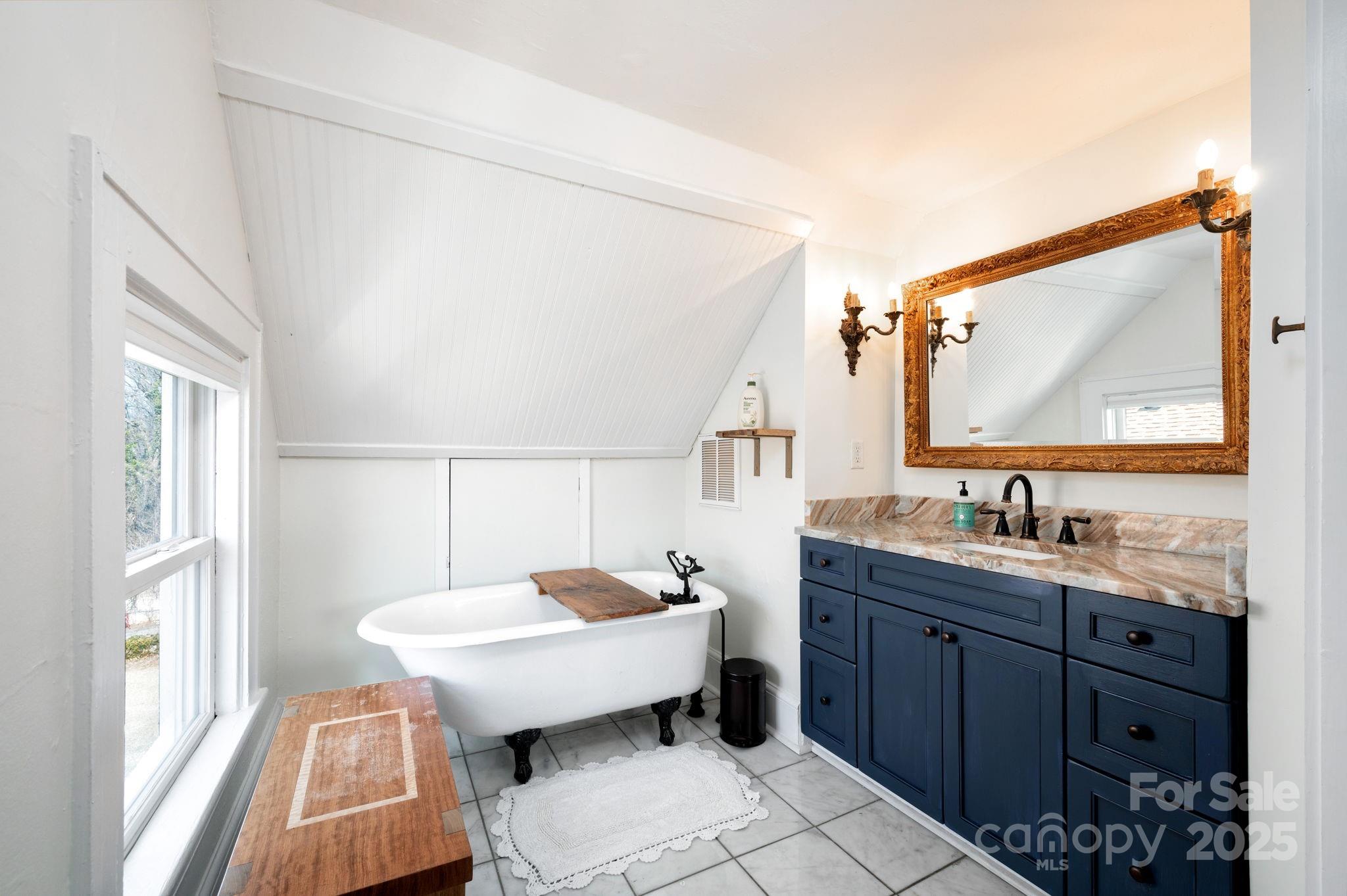 22 Broad Street Asheville NC 28801