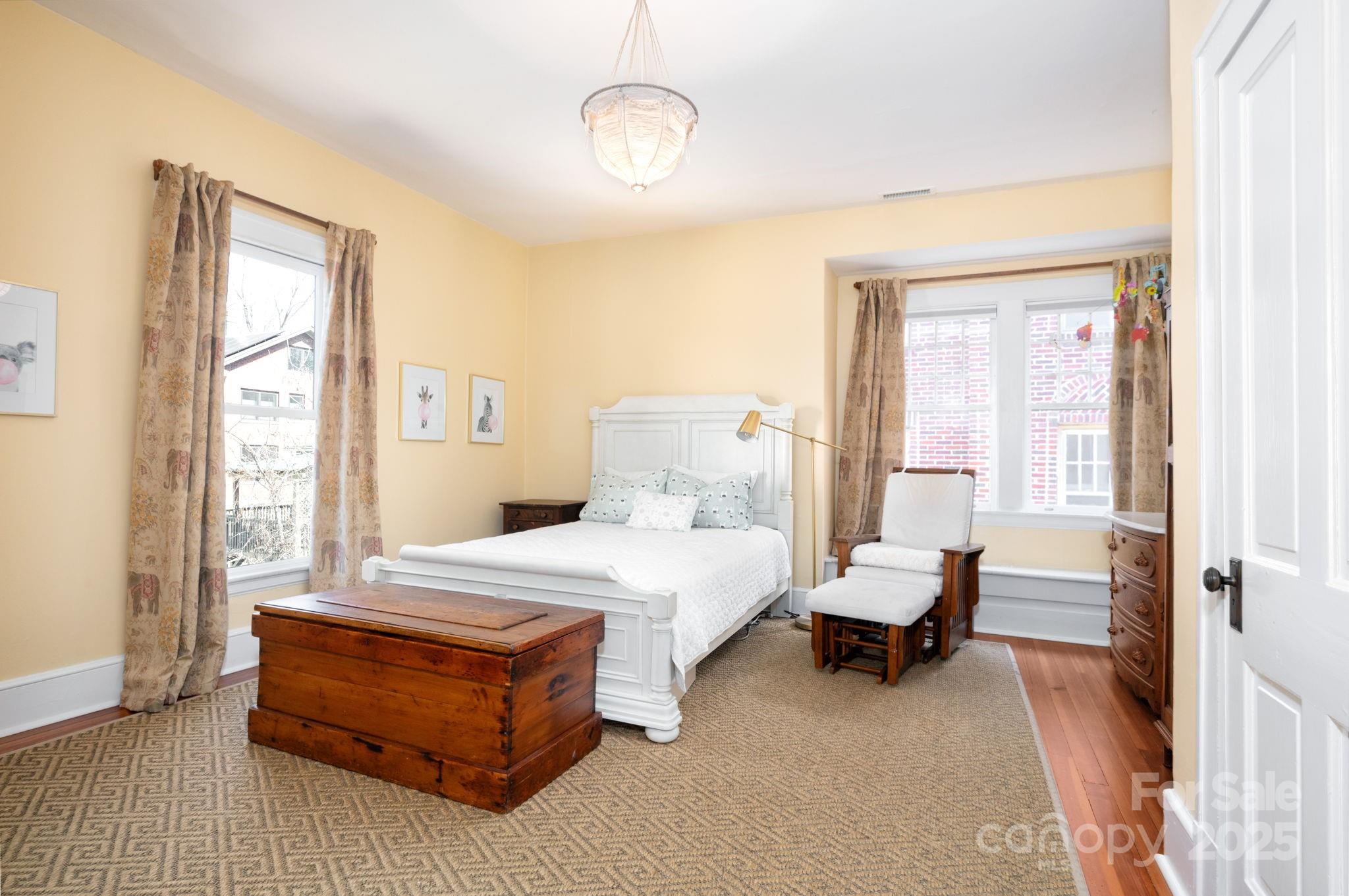 22 Broad Street Asheville NC 28801