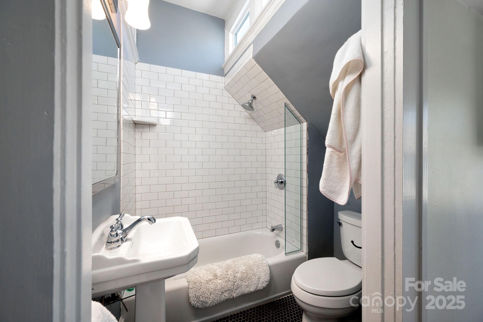 22 Broad Street Asheville NC 28801