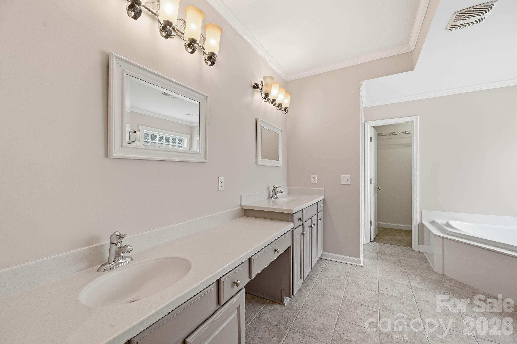 8116 Madrigal Court Waxhaw NC 28173