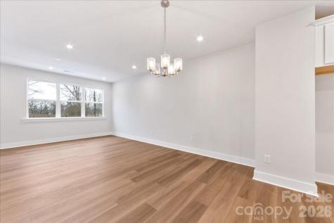 6016 Pivot Court Charlotte NC 28205