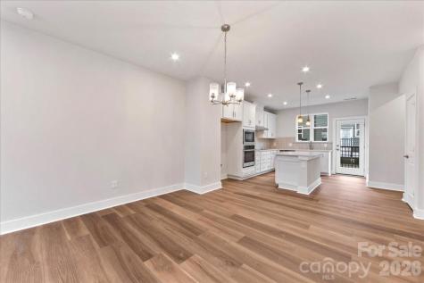 6016 Pivot Court Charlotte NC 28205