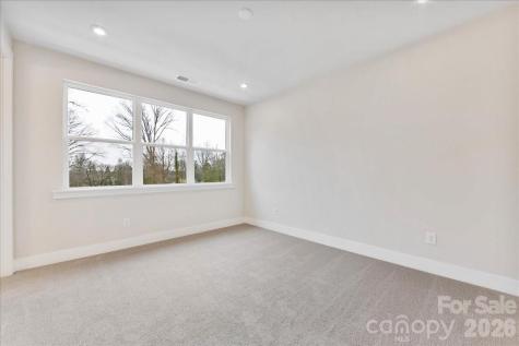 6016 Pivot Court Charlotte NC 28205