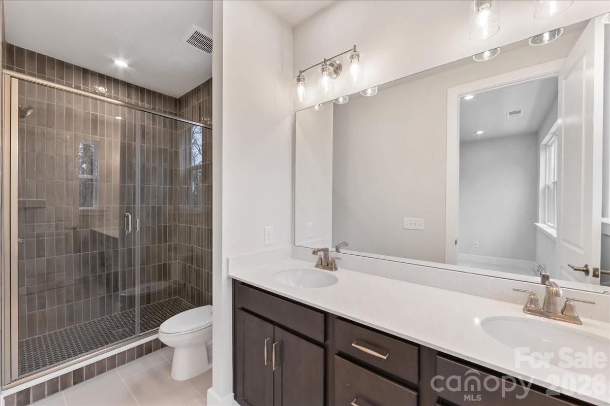 6016 Pivot Court Charlotte NC 28205