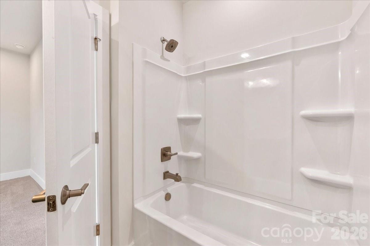 6016 Pivot Court Charlotte NC 28205