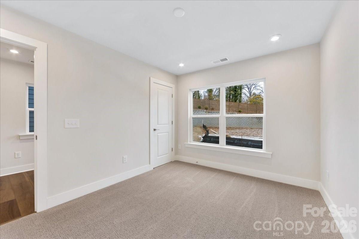 6016 Pivot Court Charlotte NC 28205